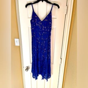 Blue mesh floral midi dress from Lulu’s
